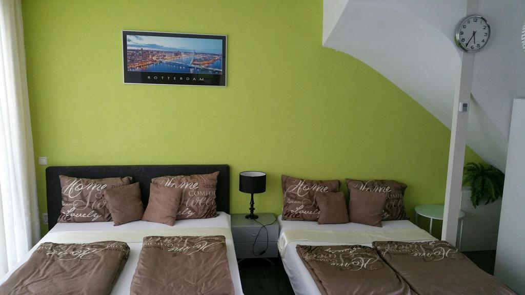 Sewdien'S Apartment Maashaven روتردام الغرفة الصورة