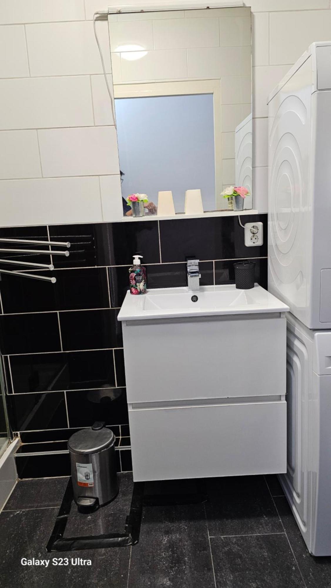 Sewdien'S Apartment Maashaven روتردام المظهر الخارجي الصورة